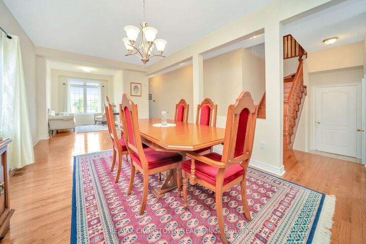 Property Photo: 67 Sorbonne Drive ON L6P 1Y6