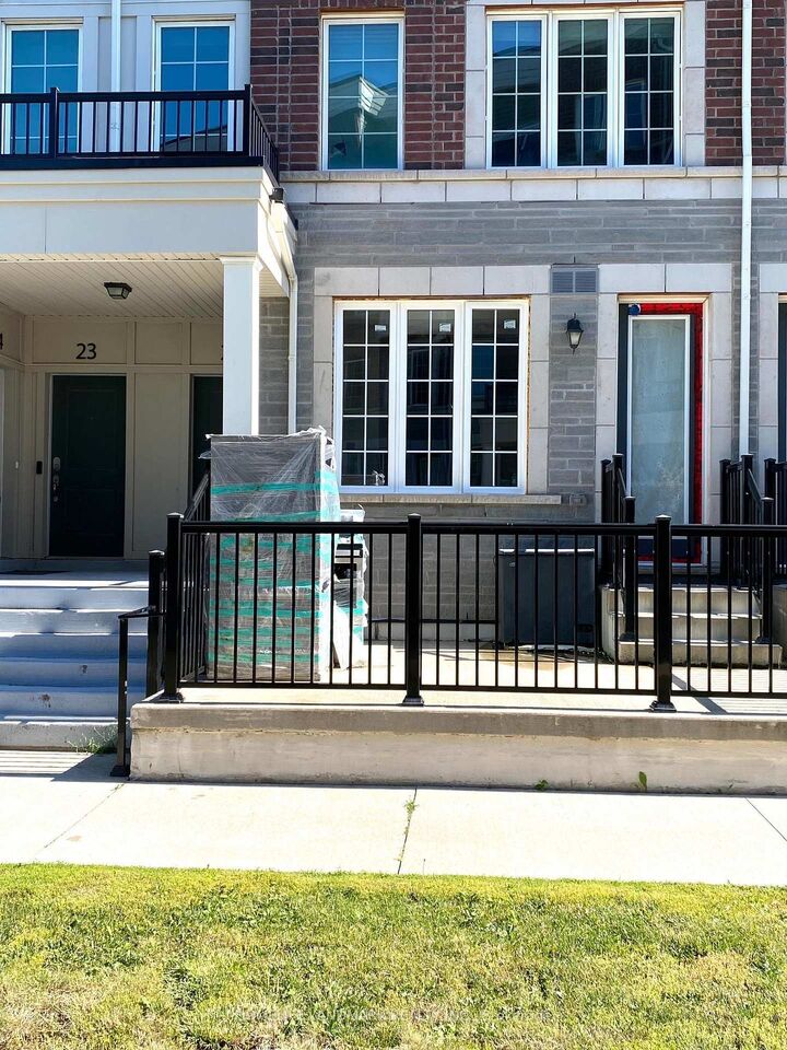 Photo de la propriété:  2199 Lillykin Street 21  ON L6H 7H2 