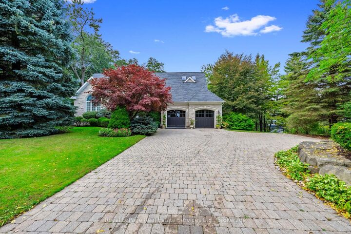 Property Photo: 235 Lakewood Drive ON L6K 1B3