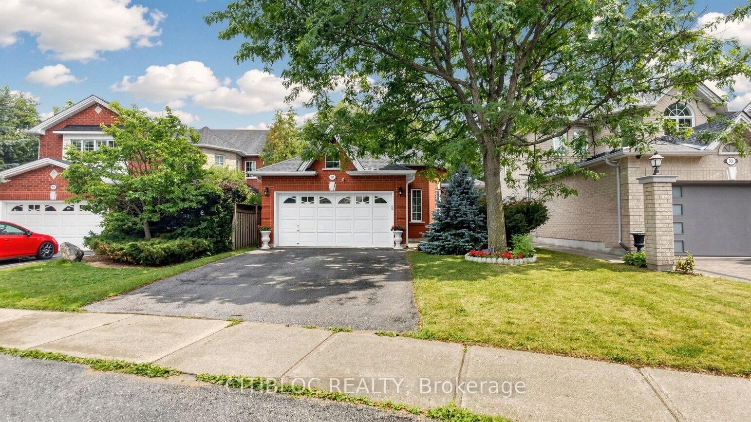 Property Photo: 299 Tupper Boulevard ON L9R 1Z6