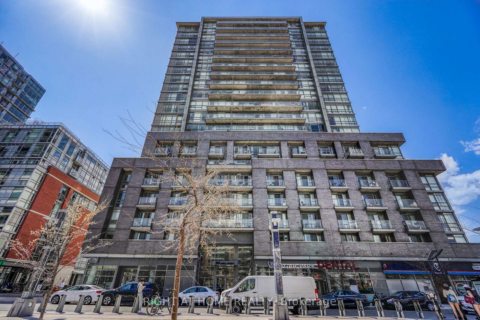 Property Photo:  68 Abell Street 911  ON M6J 0B1 
