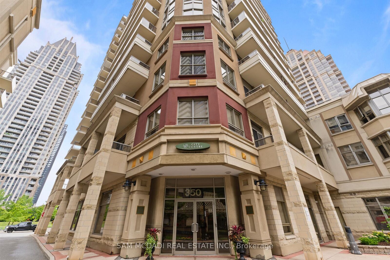 Property Photo: 350 Princess Royal Drive 1107 ON L5B 4N1
