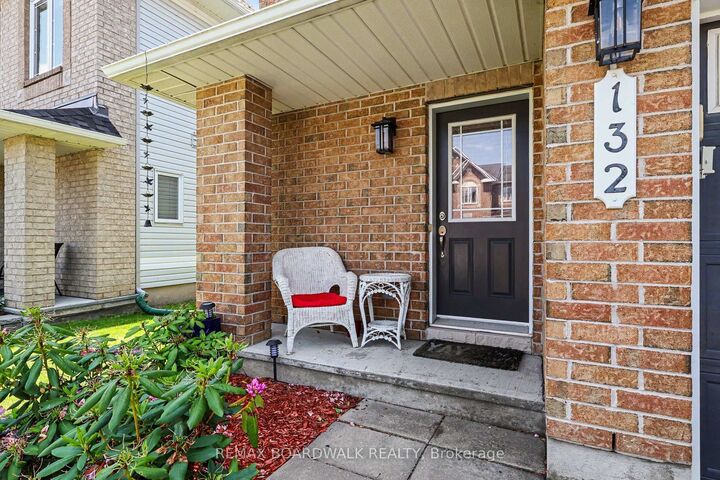 Property Photo: 132 Montmorency Way ON K4A 0J2