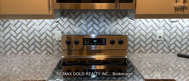 128 Grovewood Common 607 — photo 1