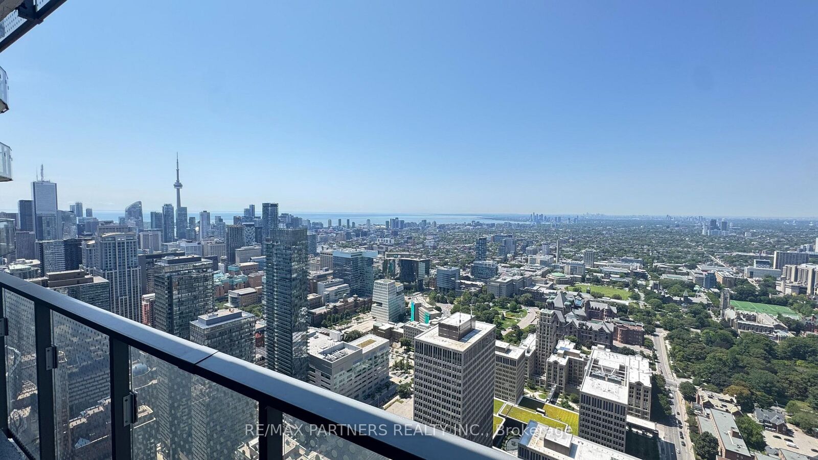 Property Photo: 11 Wellesley Street W 5707 ON M4Y 0G4