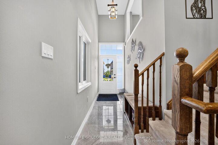 Property Photo: 40 Ridge Gate Crescent ON L0G 1M0
