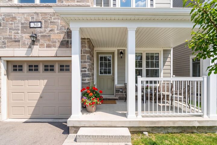 Property Photo:  30 Hills Thistle Drive  ON L9E 0J3 