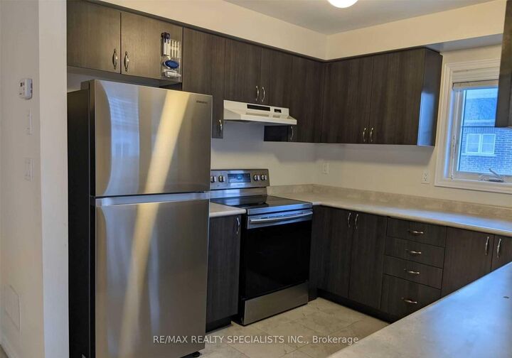 Property Photo: 200 Veterans Drive 115 ON L7A 4S6