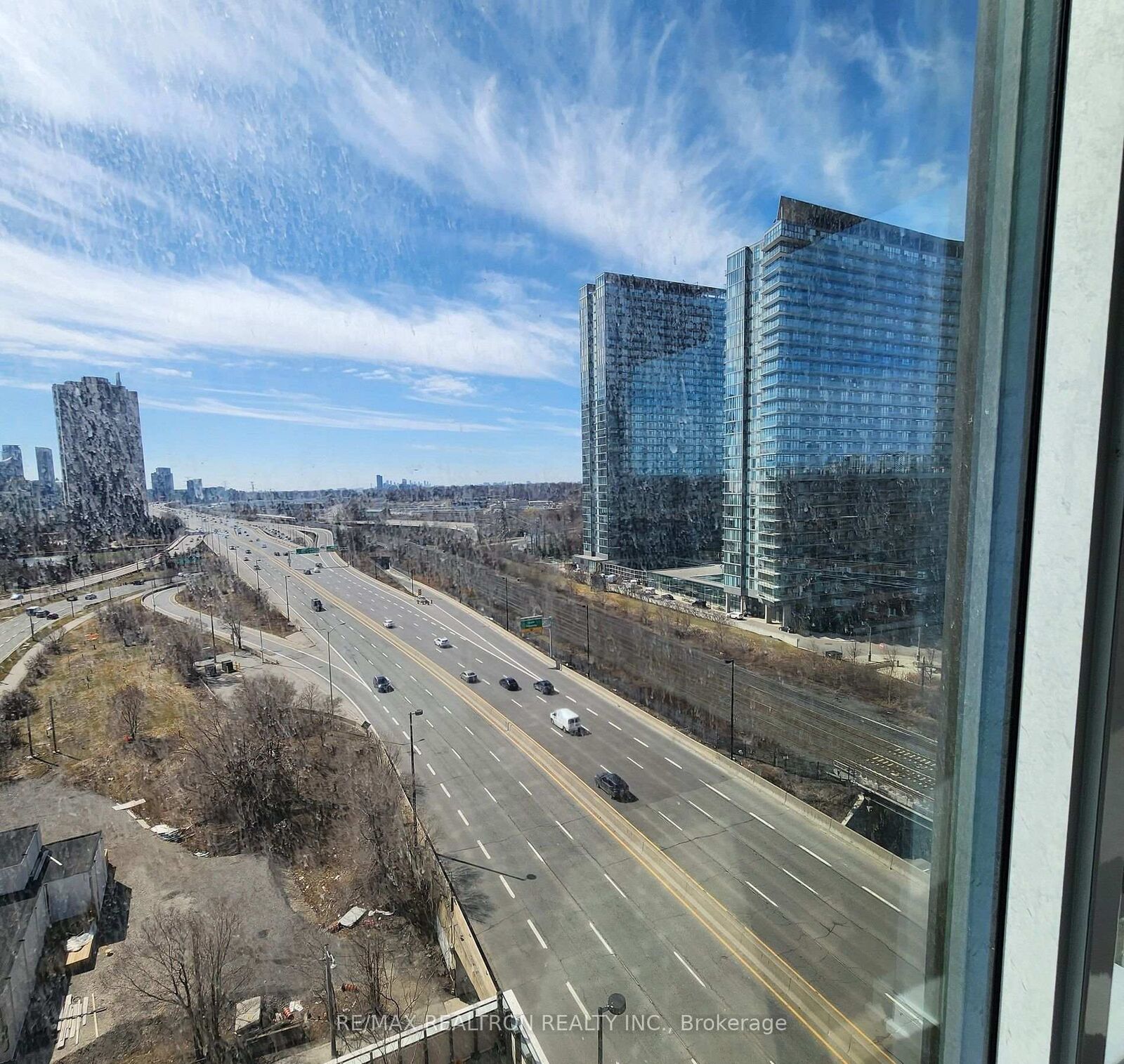 Property Photo: 1928 Lake Shore Boulevard W 1516 ON M6S 0B1