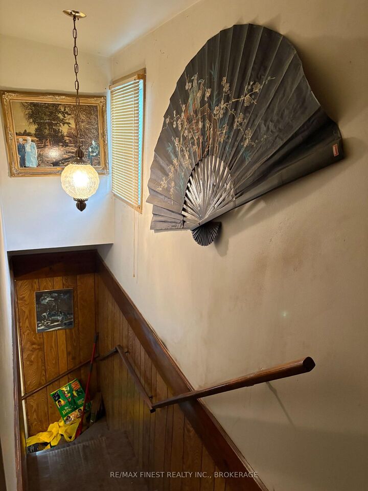 Property Photo:  226 Danis Avenue  ON K6H 5E7 