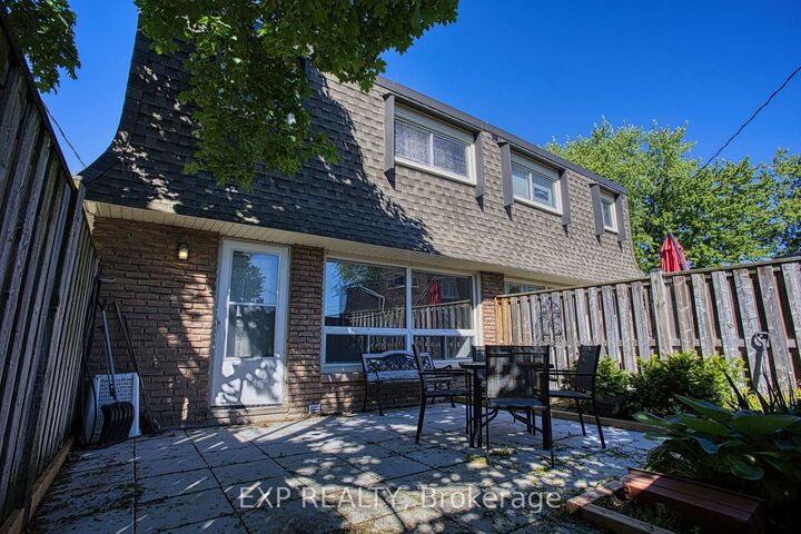 Property Photo: 7 Viking Court 404 ON L3M 3T8