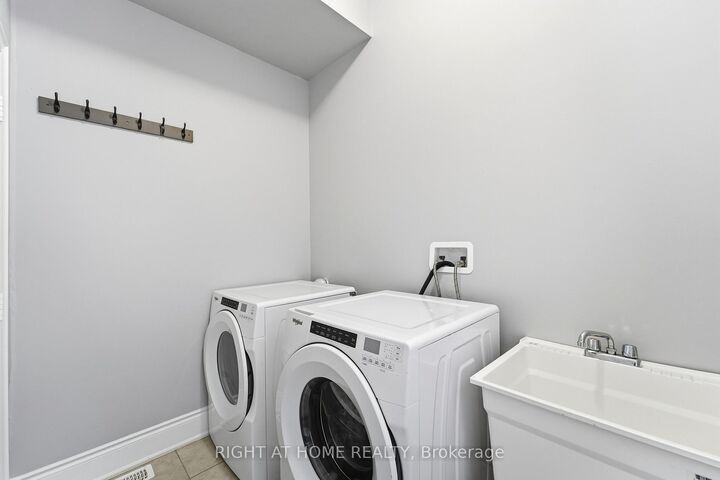 Property Photo: 57 Drover Circle ON L4A 7G4
