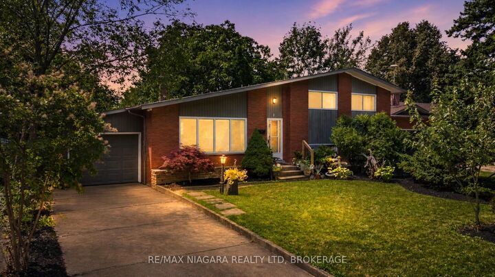 8 Cullen Drive — photo 1