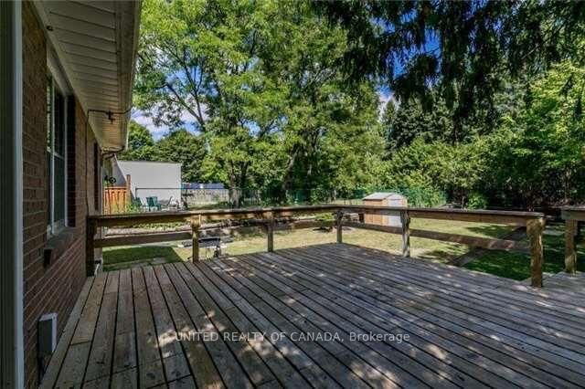 Property Photo: 45 Bayview Parkway ON L3Y 3W2
