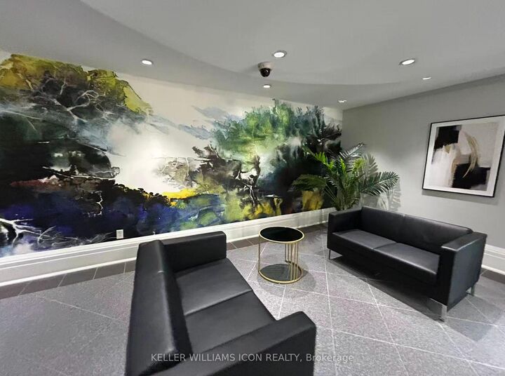Property Photo: 429 Somerset Street W 105 ON K2P 2P5