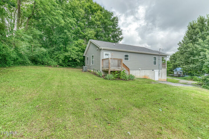 Property Photo: 1701 Carter Avenue TN 37604