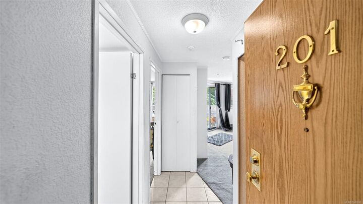 Property Photo:  1560 Hillside Ave #201  BC V8T 5B8 