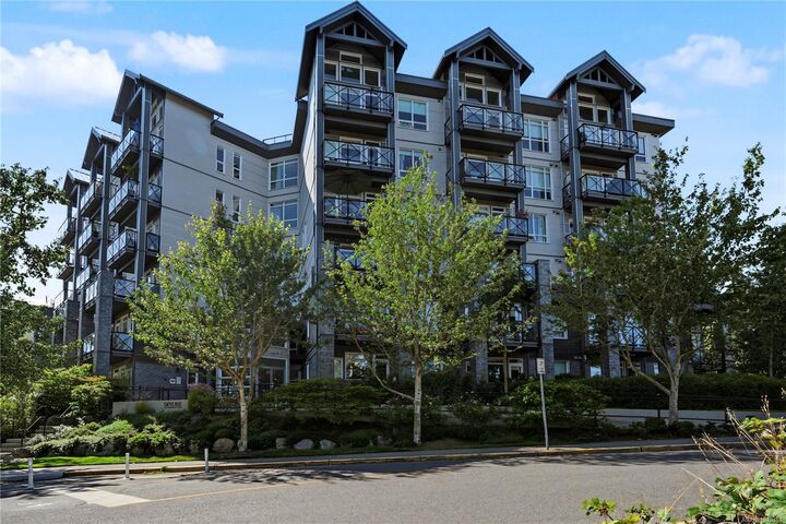 924 Esquimalt Rd #109 — photo 1