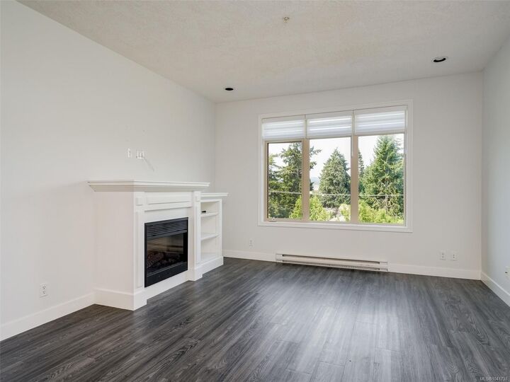 Property Photo: 623 Treanor Ave #402 BC V9B 0B1