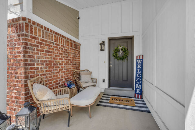 Property Photo: 9246 S Rose Cottage Way E UT 84094