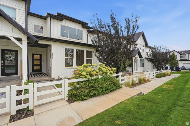 Property Photo: 693 S Grant Ln UT 84054