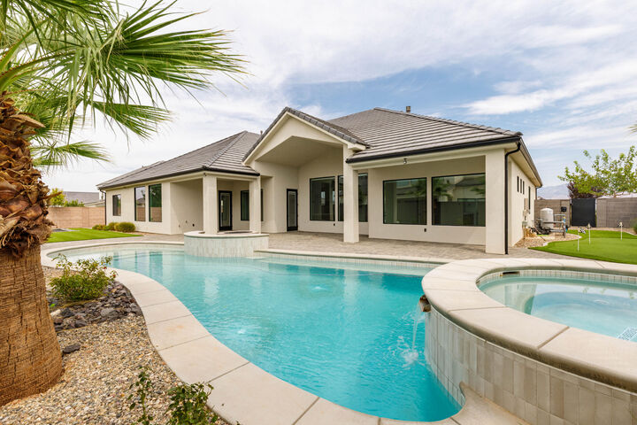 Property Photo:  2972 E Willow Tree Ln  UT 84790 