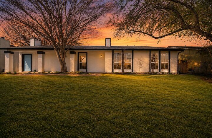 Property Photo:  4900 E Stassney Lane  TX 78744 