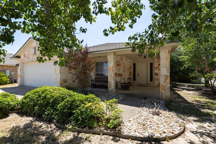 Property Photo: 920 Flanagan Drive TX 78641