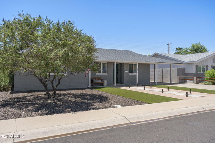 Property Photo:  7433 E Cambridge Avenue  AZ 85257 