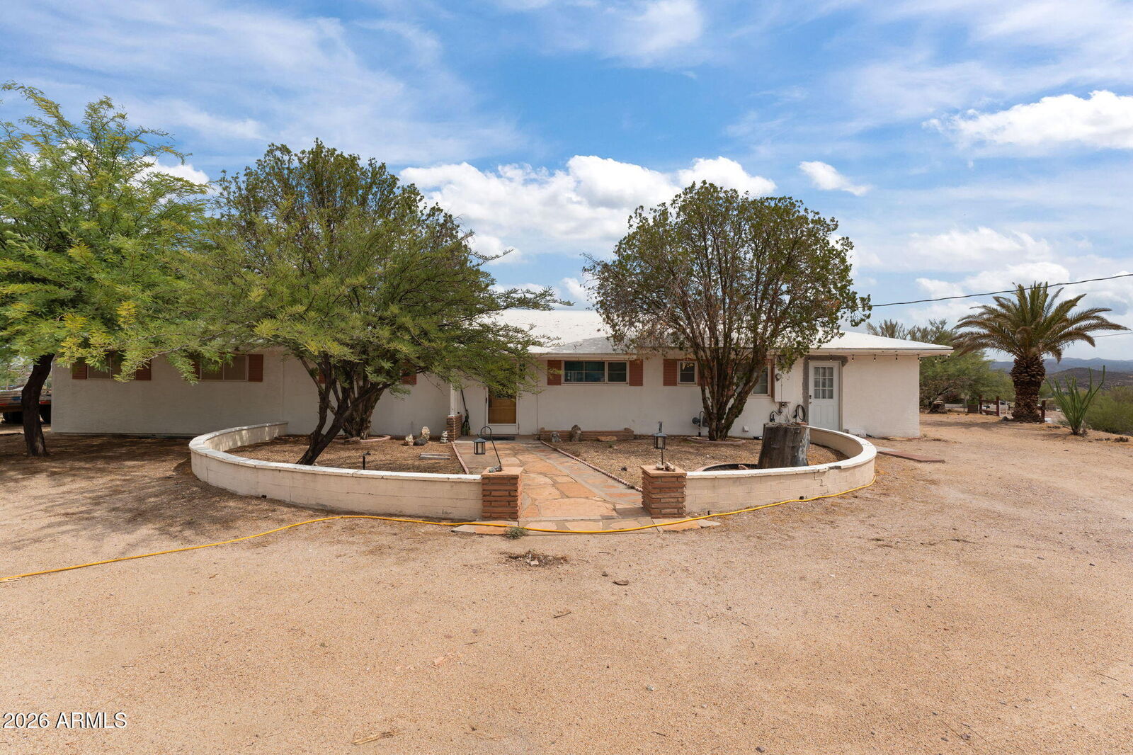 Property Photo:  640 N Heights Road  AZ 85390 