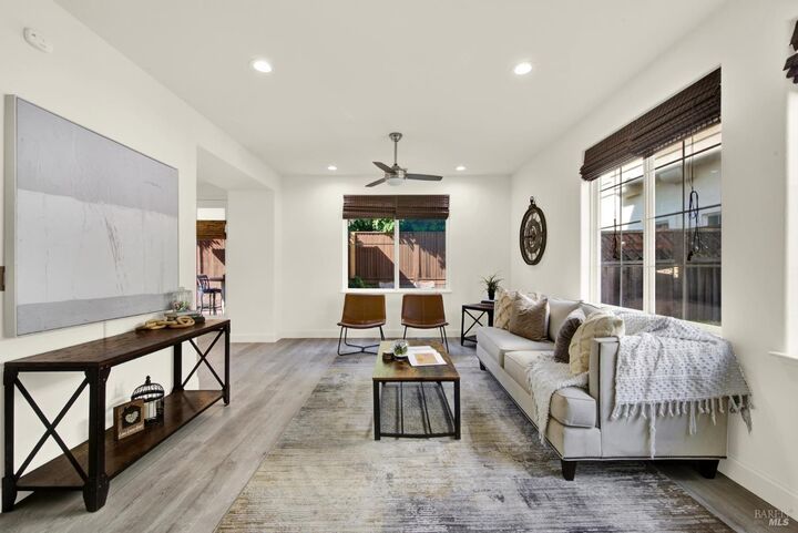 Property Photo: 137 Barbera Court CA 95687