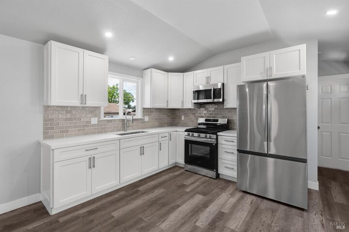 Property Photo:  160 Plaza Drive  CA 95407 