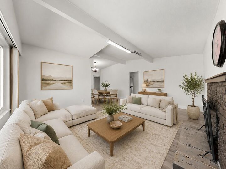 Property Photo: 1152 Glade Court BC V3B 1R5