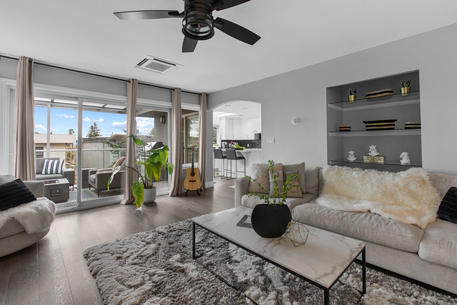 Property Photo: 1170 Dolphin Street BC V4B 4G8