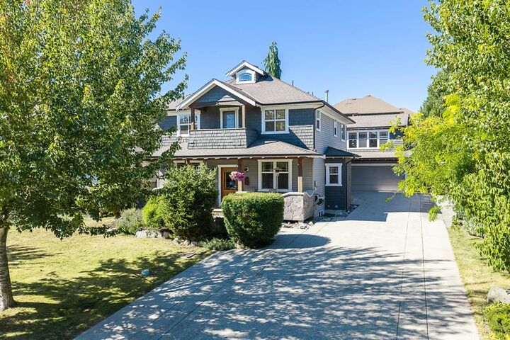 Property Photo: 26865 25A Avenue BC V4W 4A2