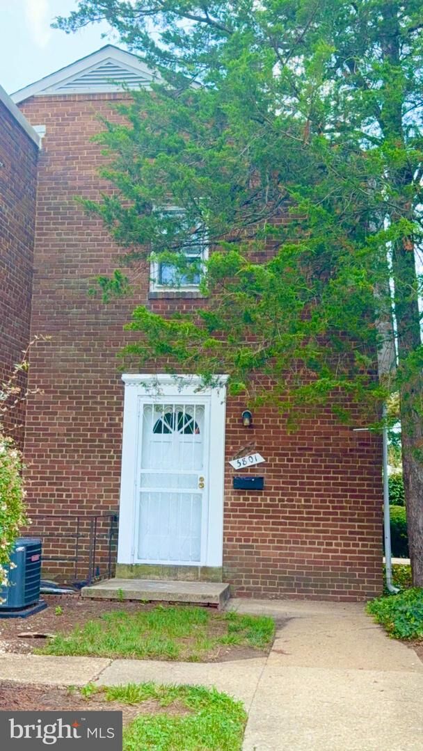 Property Photo: 3801 28th Avenue 10 MD 20748