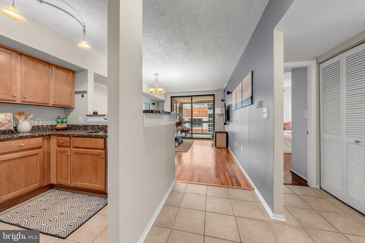 Property Photo: 1001 N Vermont Street 905 VA 22201