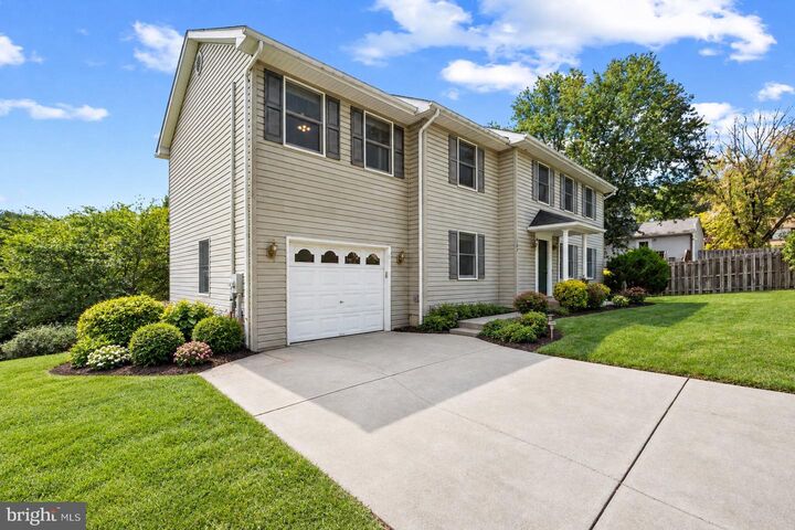 Property Photo:  102 Primrose Place  VA 22602 