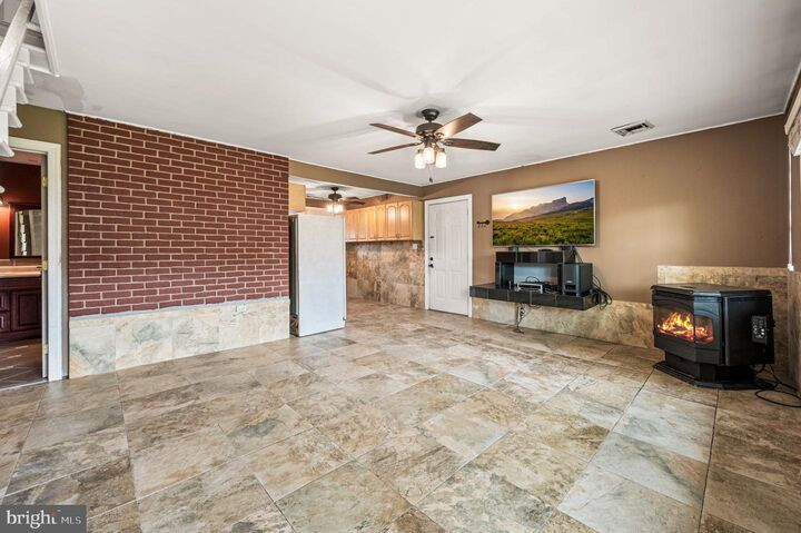 Property Photo:  26 Inlet Road  PA 19057 