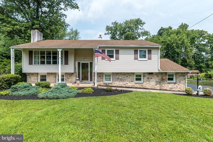 Property Photo: 2301 Welsh Drive PA 19464