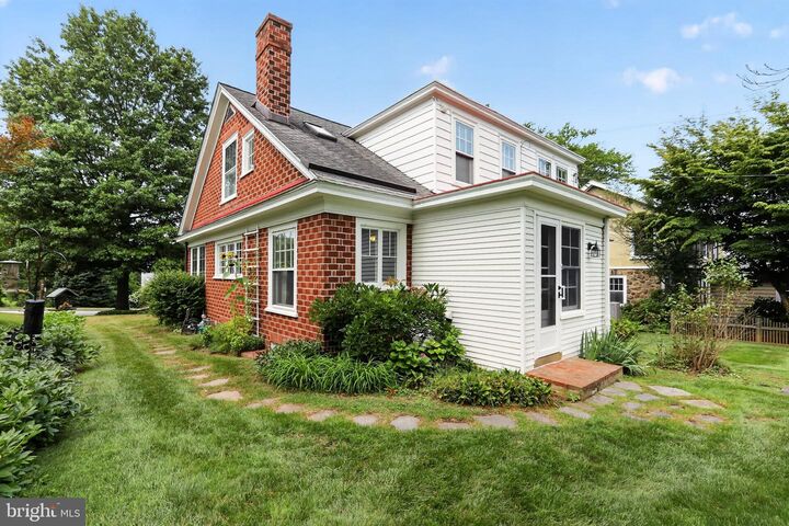 Property Photo: 729 N Walnut Street PA 19380