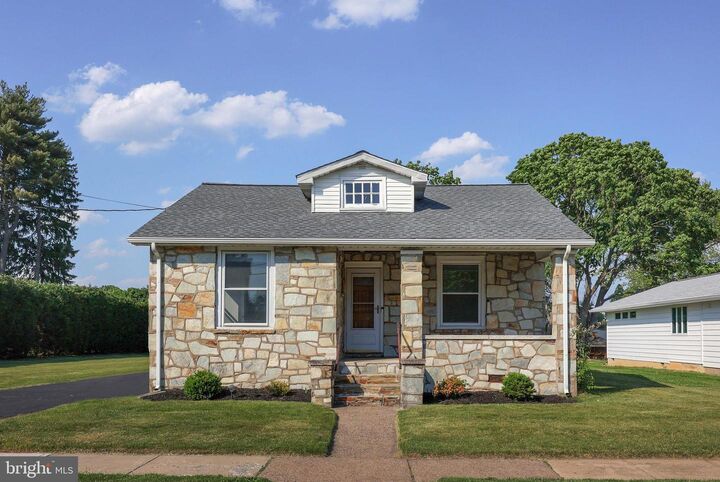 Property Photo:  730 Pilgrim Avenue  NJ 08648 