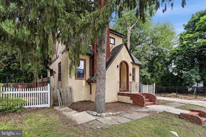 Property Photo:  146 W Barber Avenue  NJ 08096 