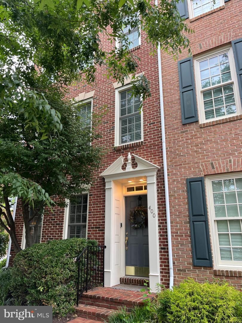 Property Photo:  400 S Payne Street S  VA 22314 