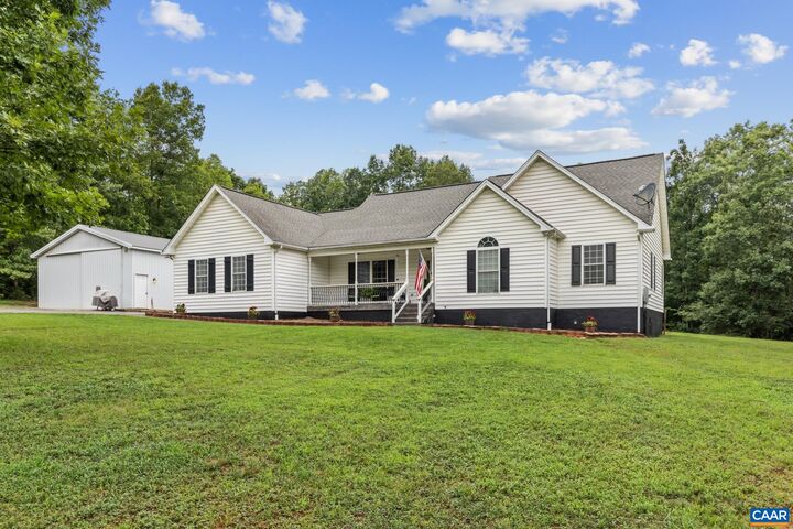 Property Photo:  26101 Indian Trace Trl  VA 22567 