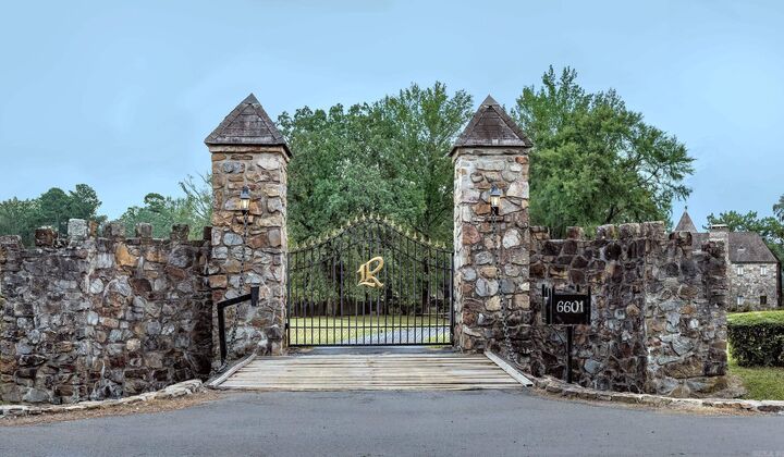Property Photo:  6601 Stagecoach Road  AR 72204 
