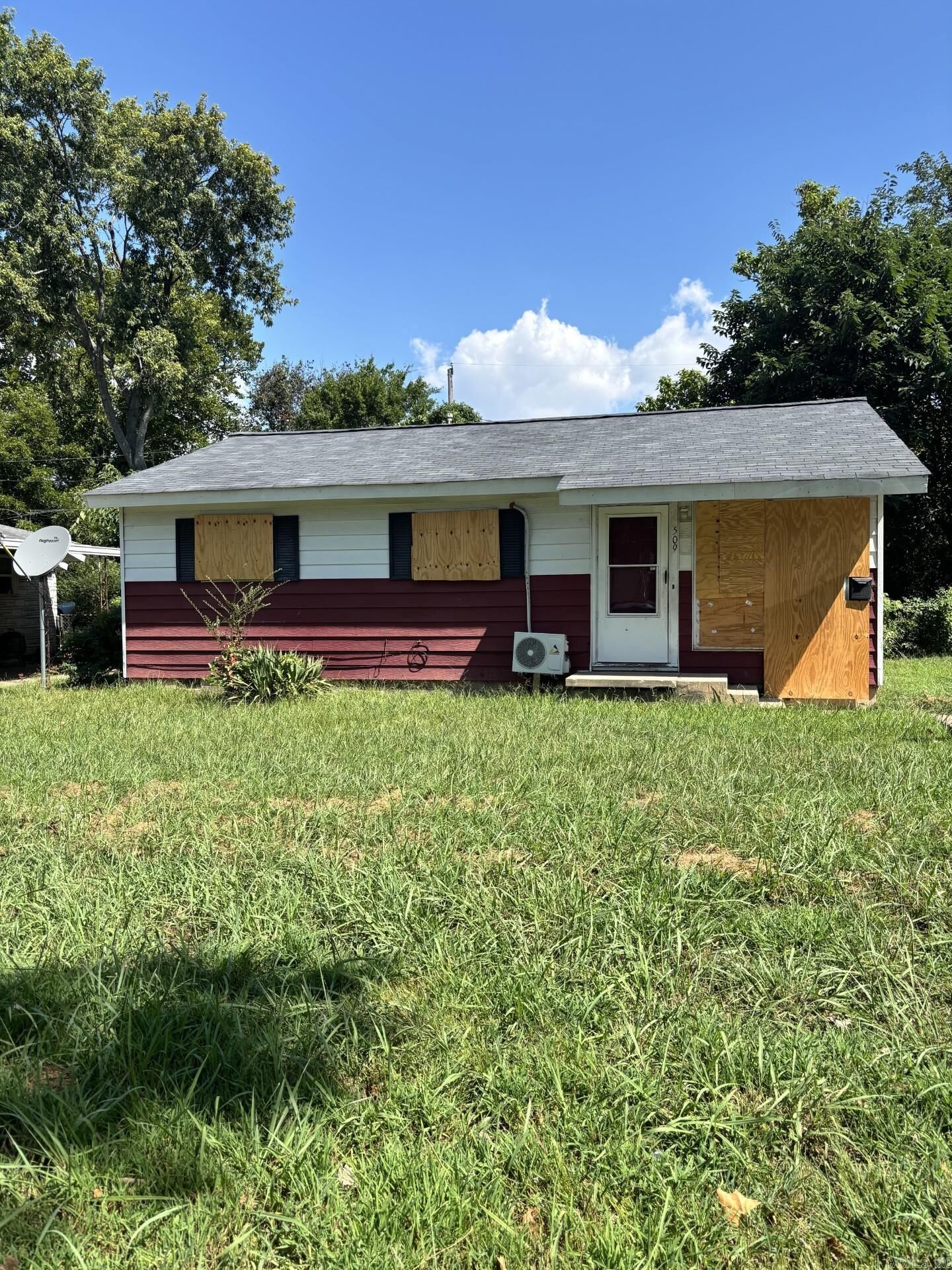 Property Photo:  509 Glynn Ln  AR 72117 
