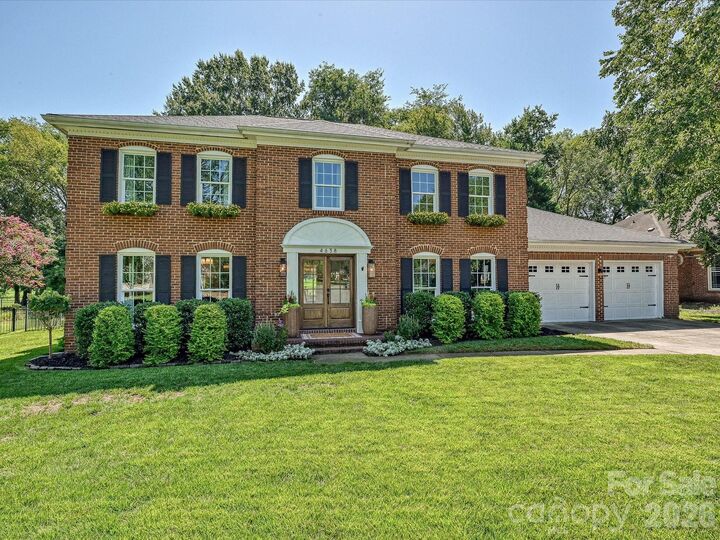 Property Photo:  4638 Deanscroft Drive  NC 28226 