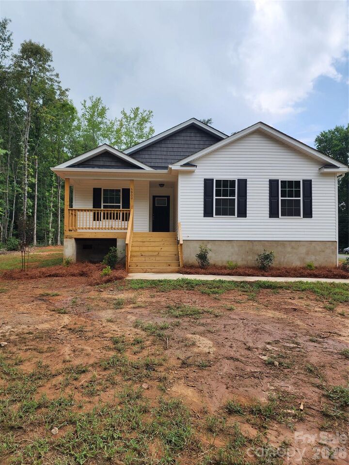 Property Photo:  5900 Flamingo Drive 4  NC 28613 
