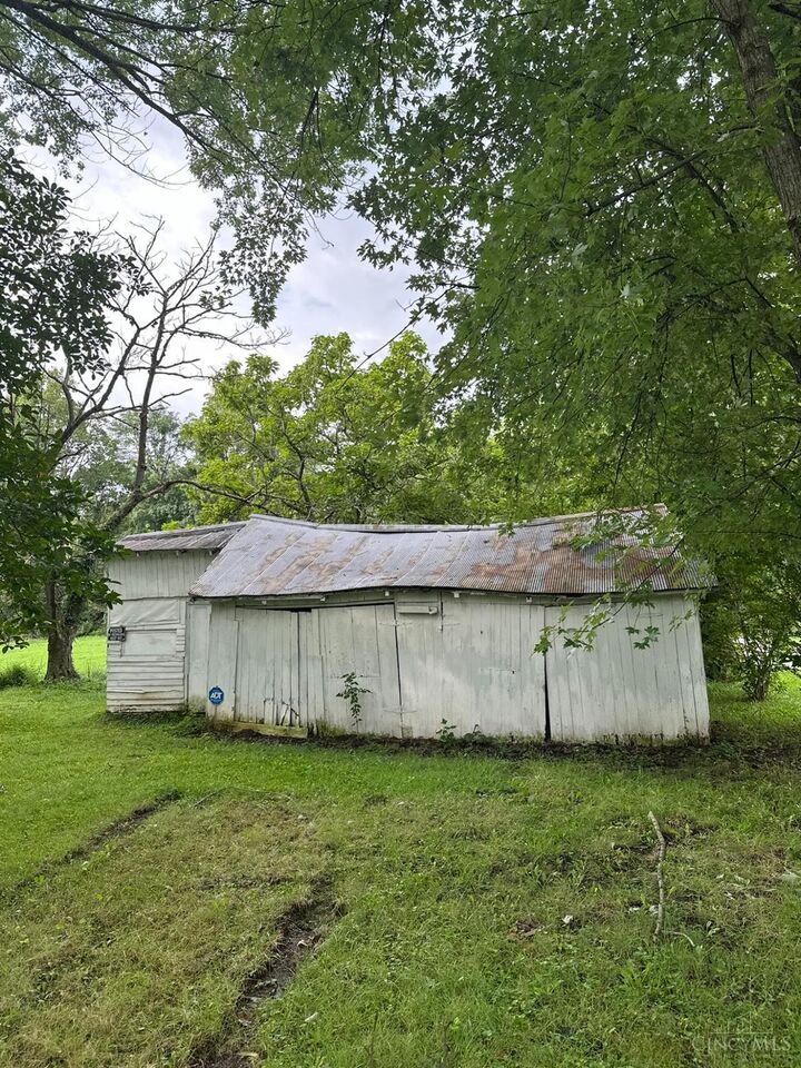 Property Photo:  2041 Bainum Road  OH 45157 